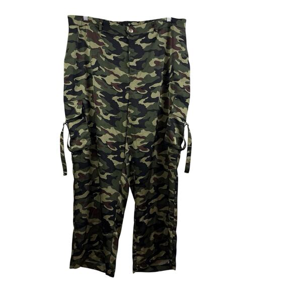 New Camo Cargo Nina Parker Straight Leg Pants Plus Size 18W High Rise Gorpcore - Picture 13 of 13